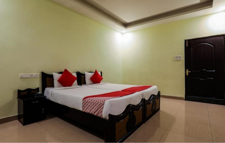 Hotel Meridian Grand Shamshabad Luaran gambar