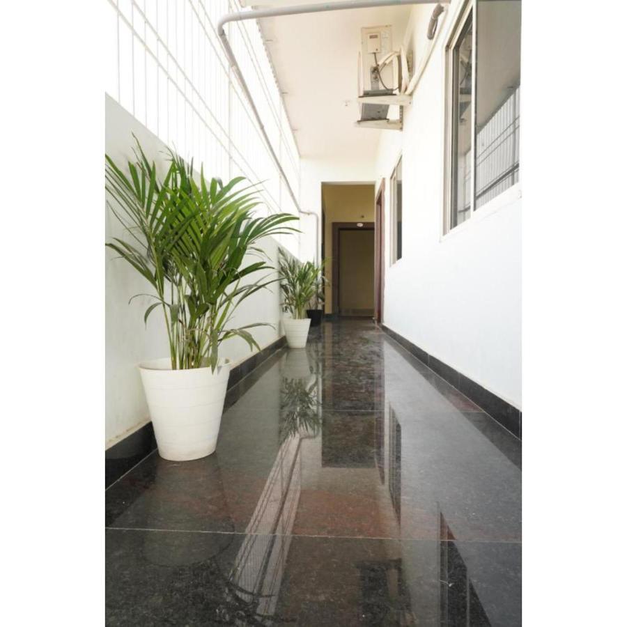 Hotel Meridian Grand Shamshabad Luaran gambar