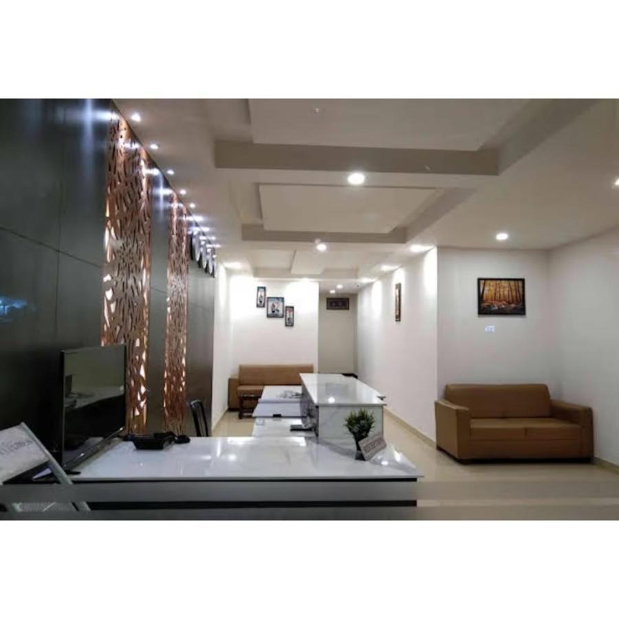 Hotel Meridian Grand Shamshabad Luaran gambar